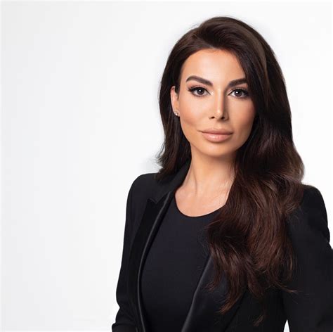 Dr. Lauren Camille Livelo .